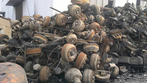 ���A���񹲺͇�ؔ���� ���A���񹲺͇��̄�(w��)������2013���70̖